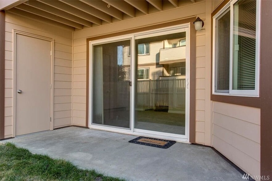 Building Photo - 14306 126th Avenue Northeast