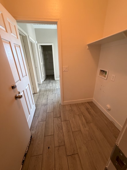 Building Photo - 4923 S 99th Dr