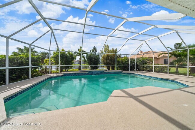 Building Photo - 908 Fostoria Dr