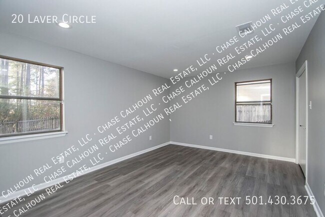 Building Photo - 20 Laver Cir