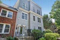Building Photo - 1350 Nicholson St NW