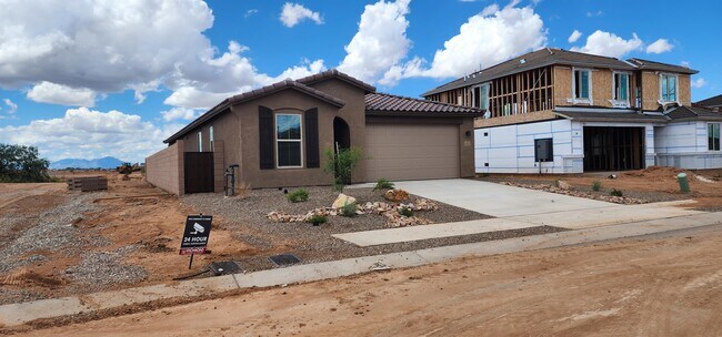 Building Photo - 7822 S Wolf Creek Dr