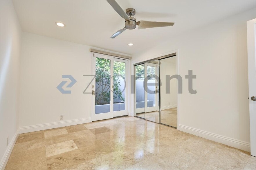 Building Photo - 227 Milford Dr