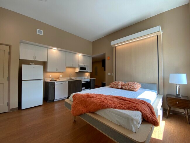 Building Photo - 83 Hanover St