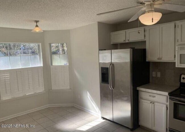 Building Photo - 1819 Ashmore Green Dr
