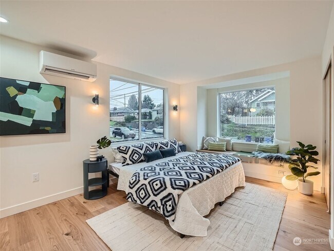 Building Photo - Greenwood 3 Bedroom New Construction Townhouse!