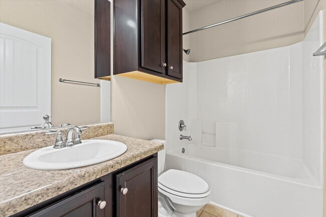 Building Photo - 10421 Fionn Loop