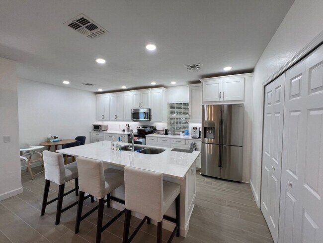 Building Photo - 1024 Jeater Bend Dr