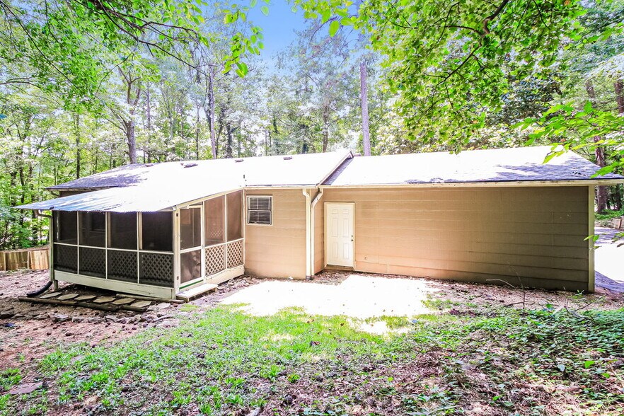 Building Photo - 7970 Norris Lake Rd