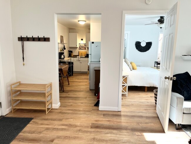 Building Photo - Rocky Court