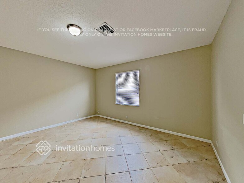 Building Photo - 276 Berenger Walk