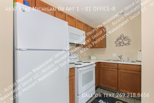 Building Photo - 4657 Lake Michigan Dr