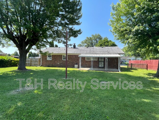 Building Photo - 3010 Winchester Dr