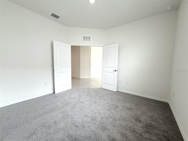 Building Photo - 4730 NW 39th St Rd