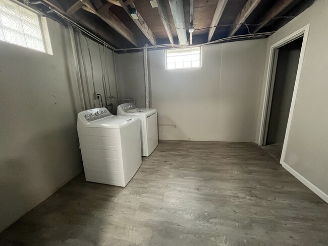 Building Photo - 2552 Sarvis Ct