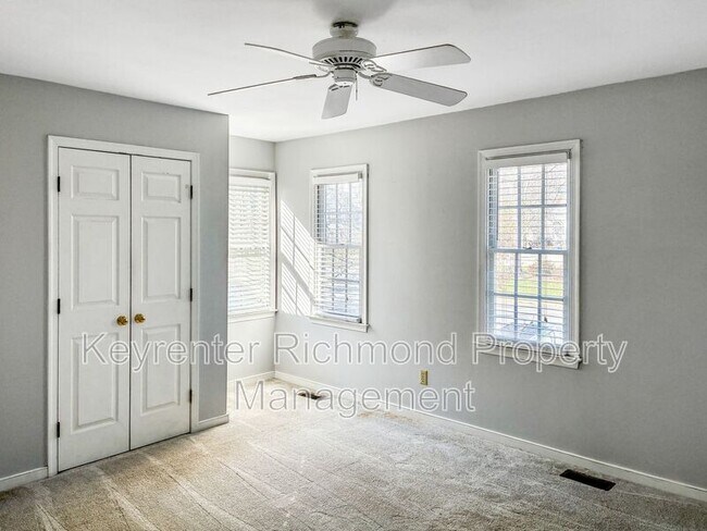 Building Photo - 10292 Wanchese Way