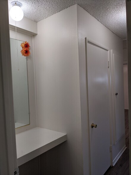 Building Photo - 7056 Madera Dr