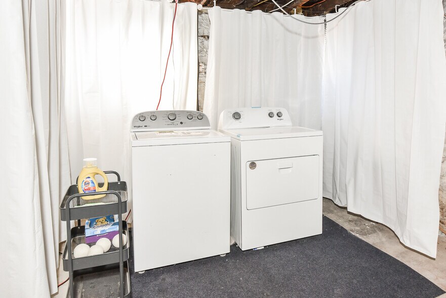 Building Photo - 2015 McNair Ave