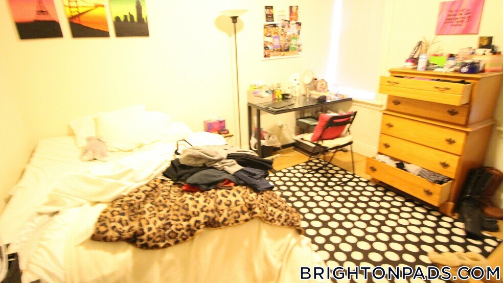 Building Photo - 1810 Commonwealth Ave