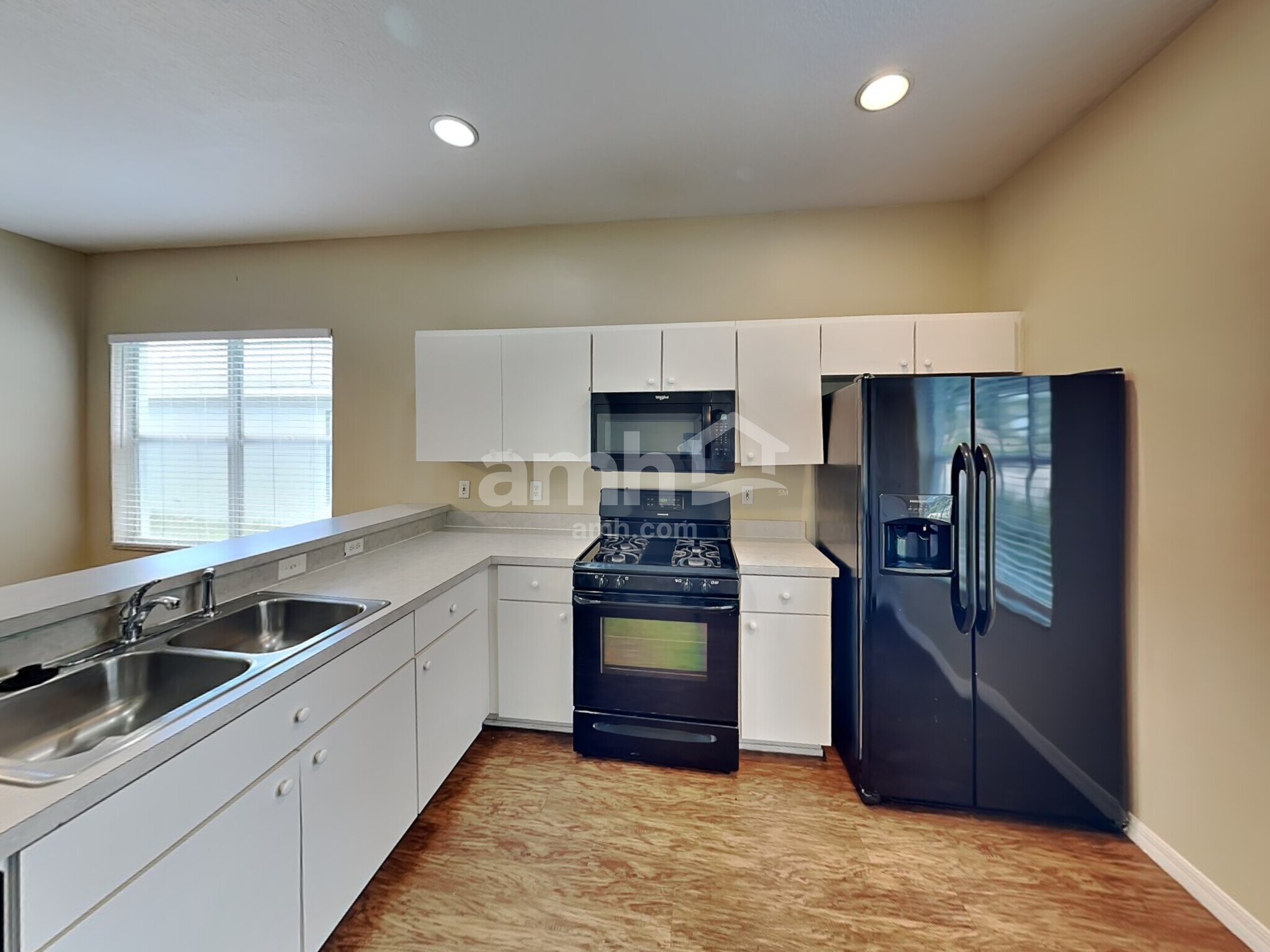 Building Photo - 7044 Monarch Park Dr