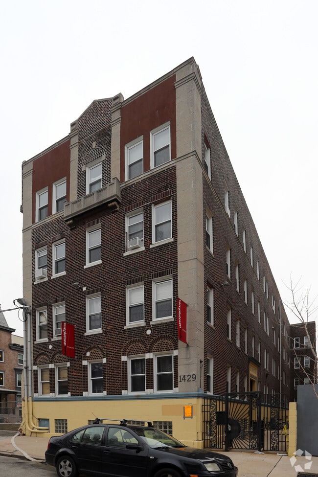 Building Photo - The Antoinette