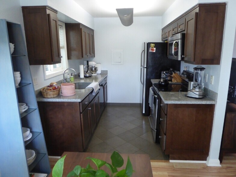 Building Photo - 203 Spyglass Pkwy