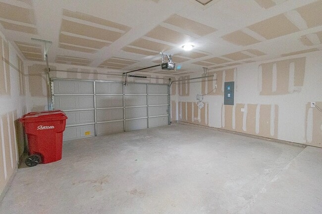 Building Photo - 2209 Dunbar Dr