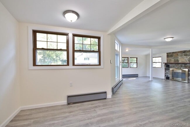 Building Photo - 78 Dunderberg Rd