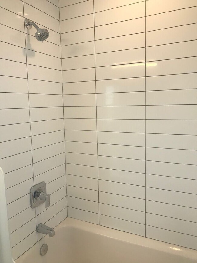 Building Photo - Temp 210