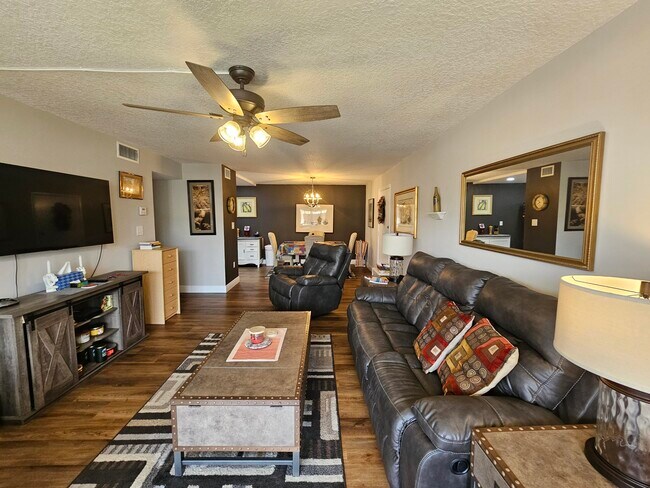 Building Photo - 2700 N Hwy A1A