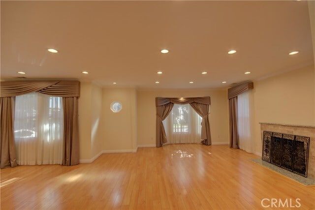 Building Photo - 1367 E Windsor Rd