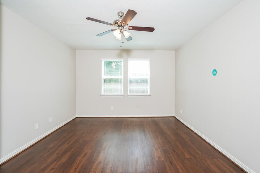 Building Photo - 2726 Mesquite Ridge Dr