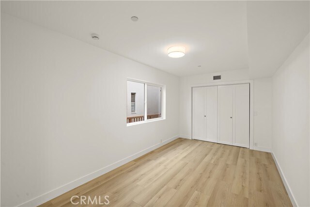 Building Photo - 1045 Gaviota Dr