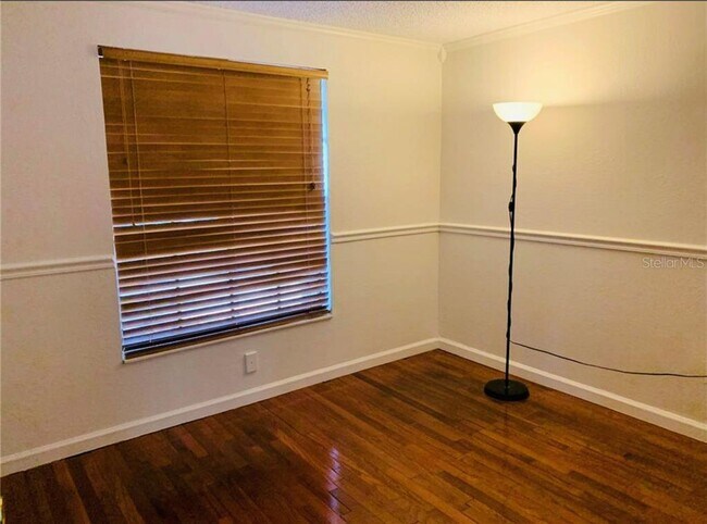 Building Photo - 16131 Manorwood Cir