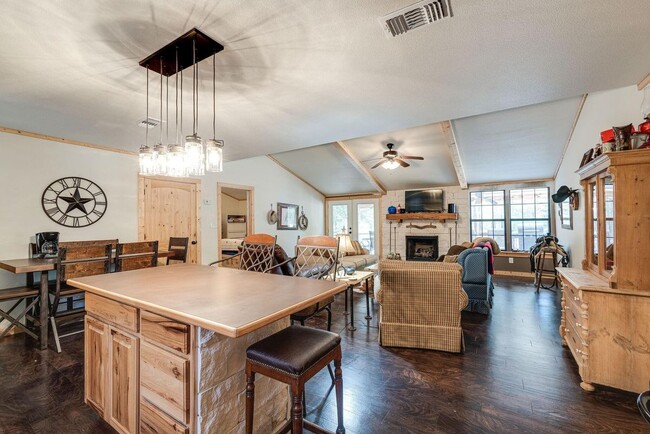 Building Photo - 2531 Recreational Road 3