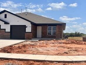 Building Photo - 646 Juniper St