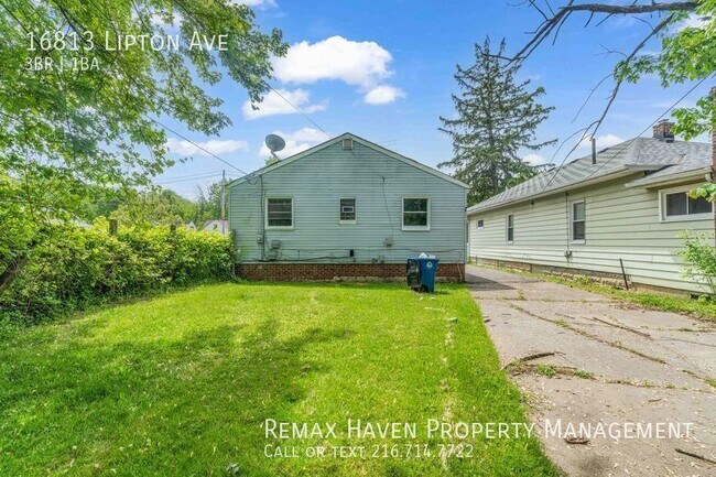 Building Photo - 16813 Lipton Ave, Cleveland - Charming 3 B...
