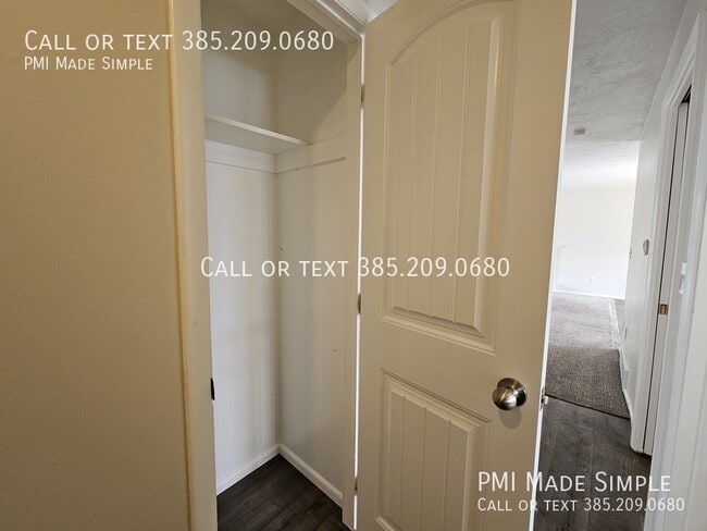 Building Photo - 260 S 400 E