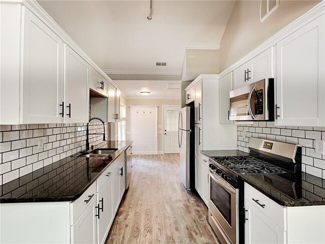 Building Photo - 365 Widewater Dr