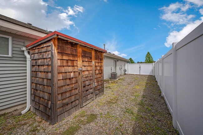Building Photo - 3 bedroom home in Coeur dAlene