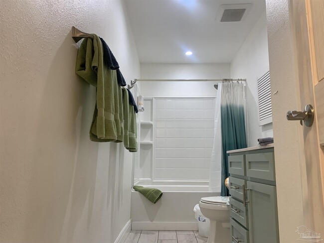 Building Photo - 2866 Villa Woods Cir