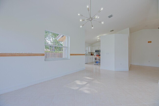 Building Photo - 14133 SW 154th Pl
