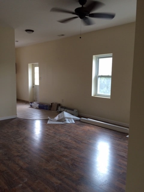 Building Photo - 20 E Sellers Ave