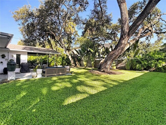 Building Photo - 4711 W Estrella St