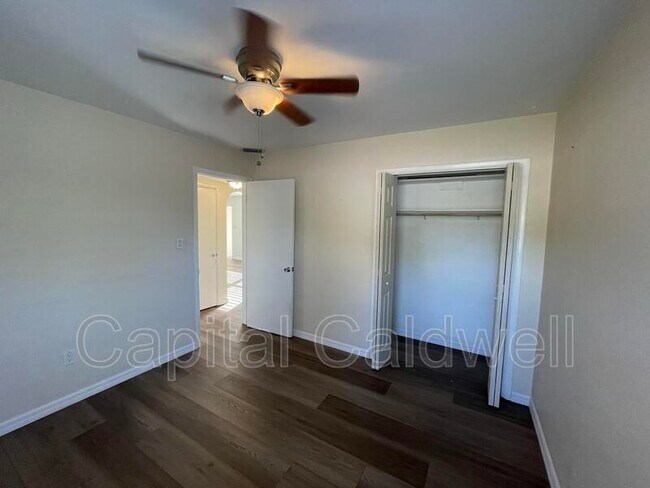 Building Photo - 1609 San Mateo Dr