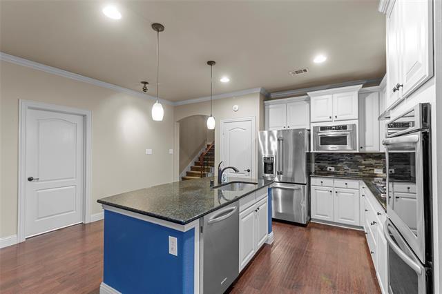 Building Photo - 7801 Keechie Dr