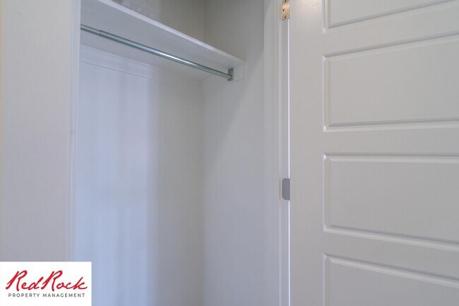 Building Photo - Comfort, Space & Style with a 3-Car Garage Small Dog Friendly!