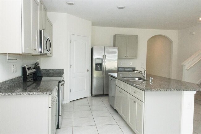 Building Photo - 3940 Silverstream Terrace