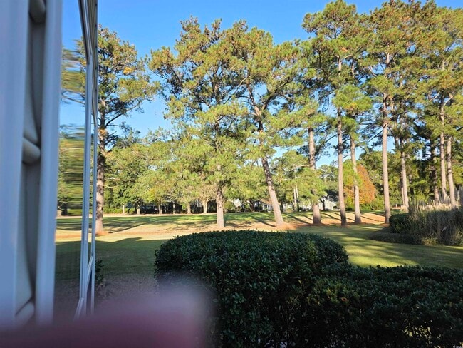 Building Photo - 1 Club Cir