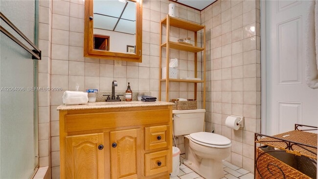 Building Photo - 301 SW 69th Ave
